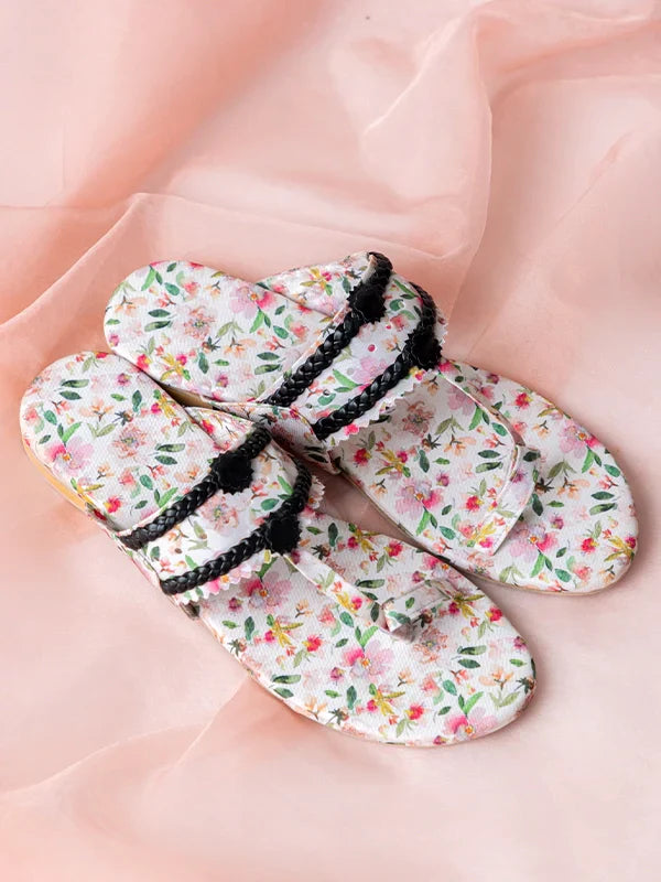 TJK Designs Kolapuri Suit-Oeillet Kholapuri With Tote