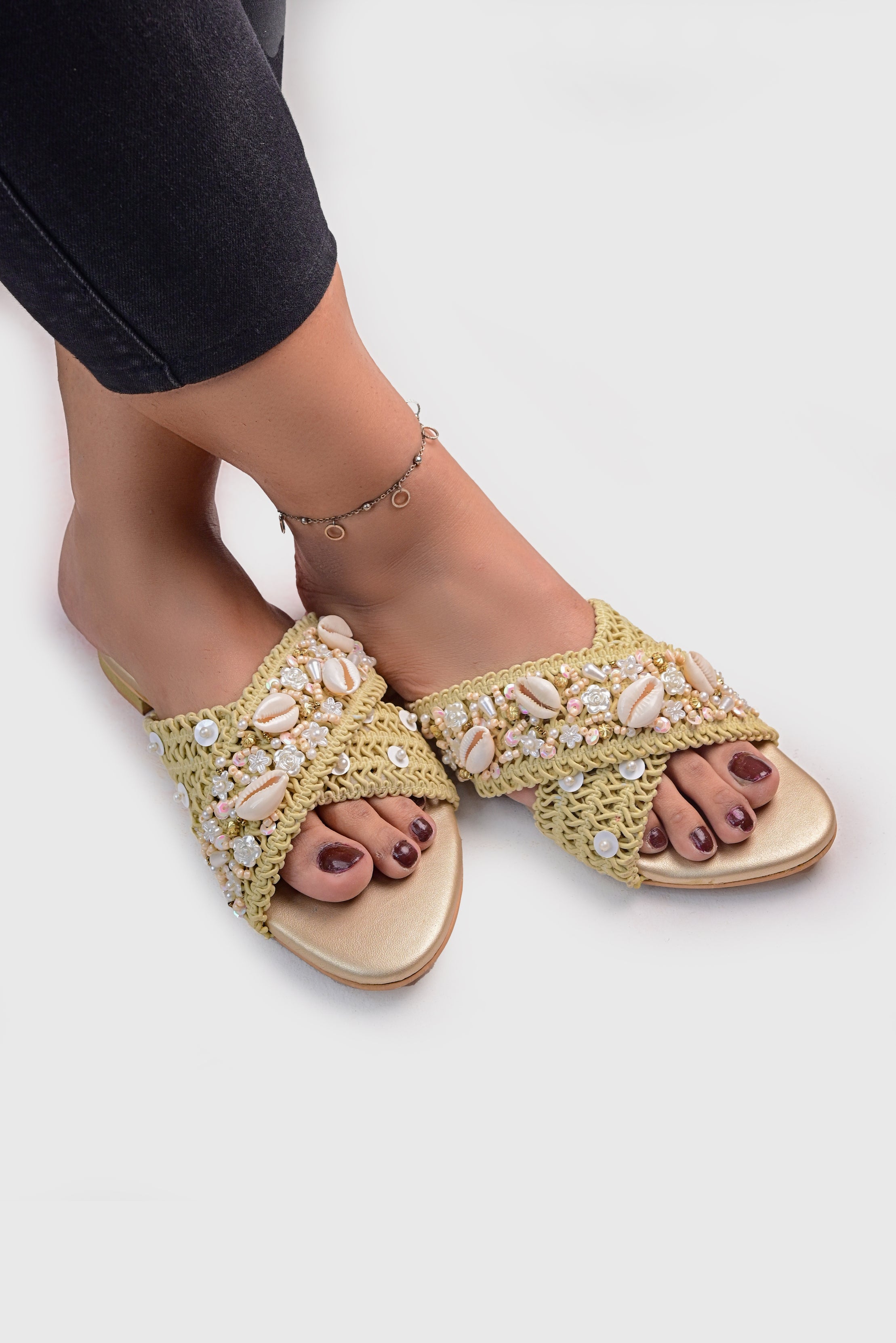 On Your Feets Sliders-Noor-e-Kohsaar