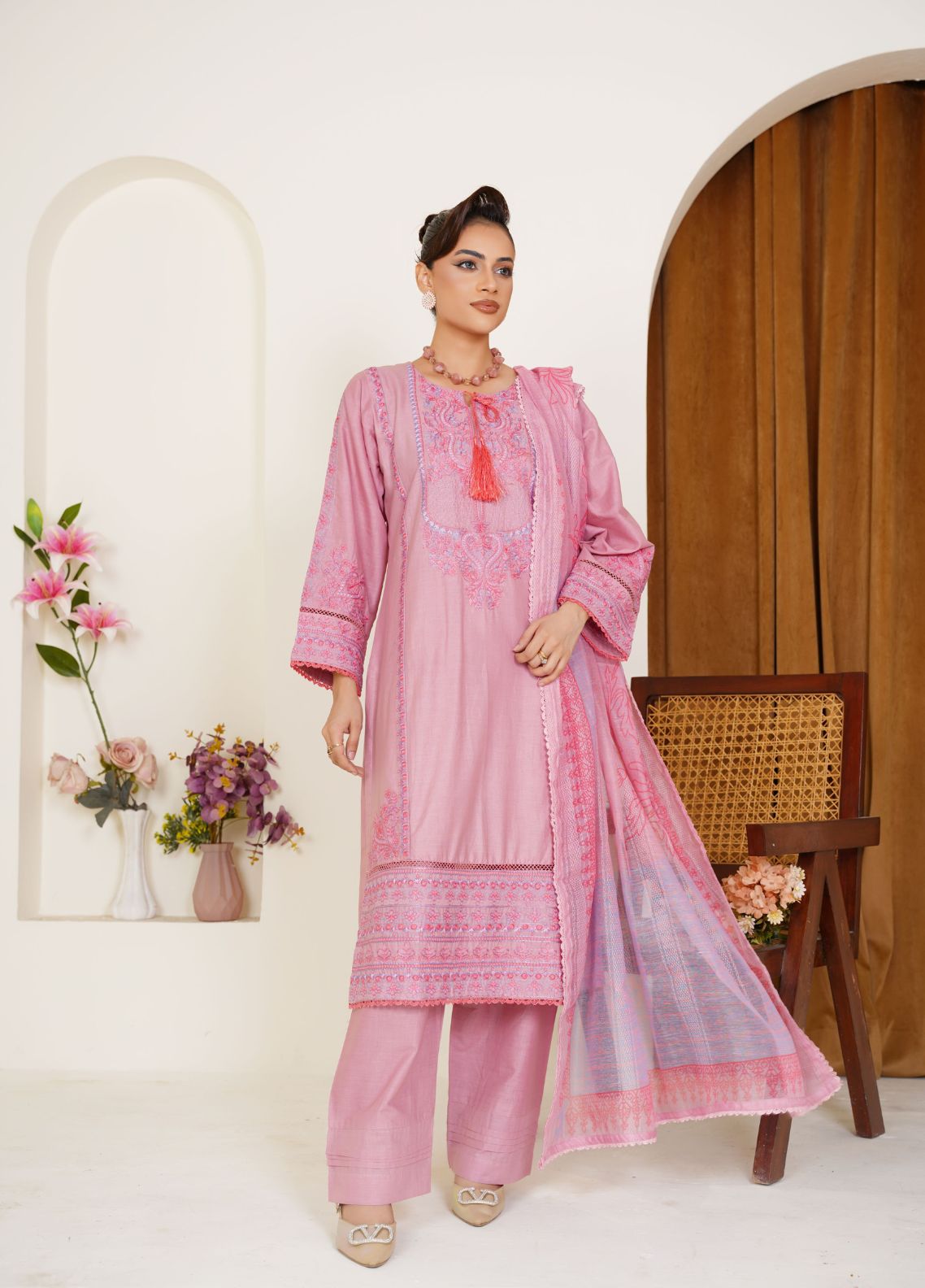 Threads & Weaves Blush Pink Embroidered Lawn 3-Piece Pret Suit