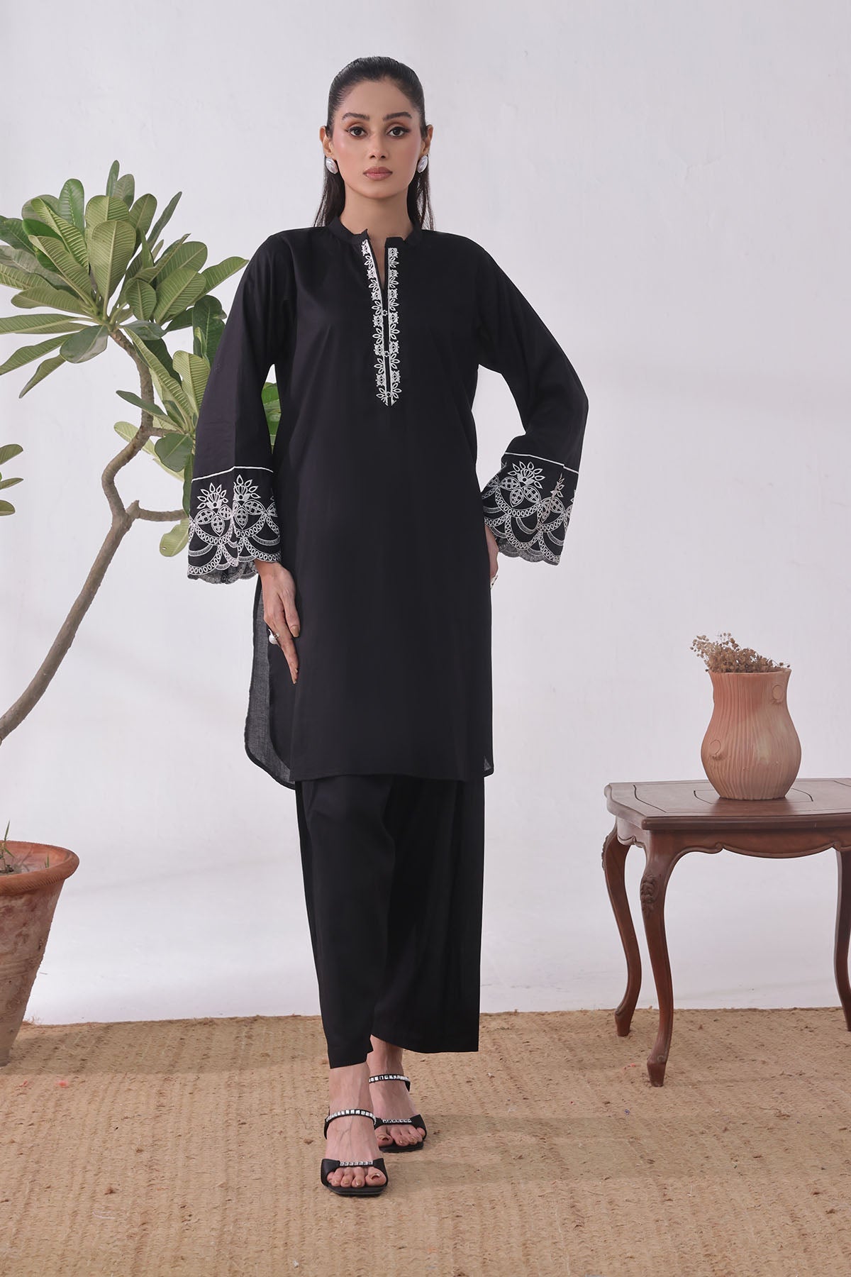 Ochre Clothing Cotton Embroidered Women's 2 Pc Suit