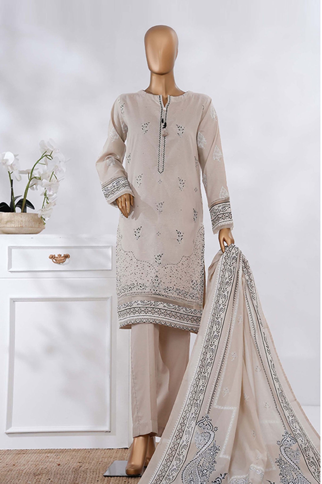 Sunehri By HZ Stitched 3 Piece Emb Dyed Cotton Winter Suit-SSE-812-Beige