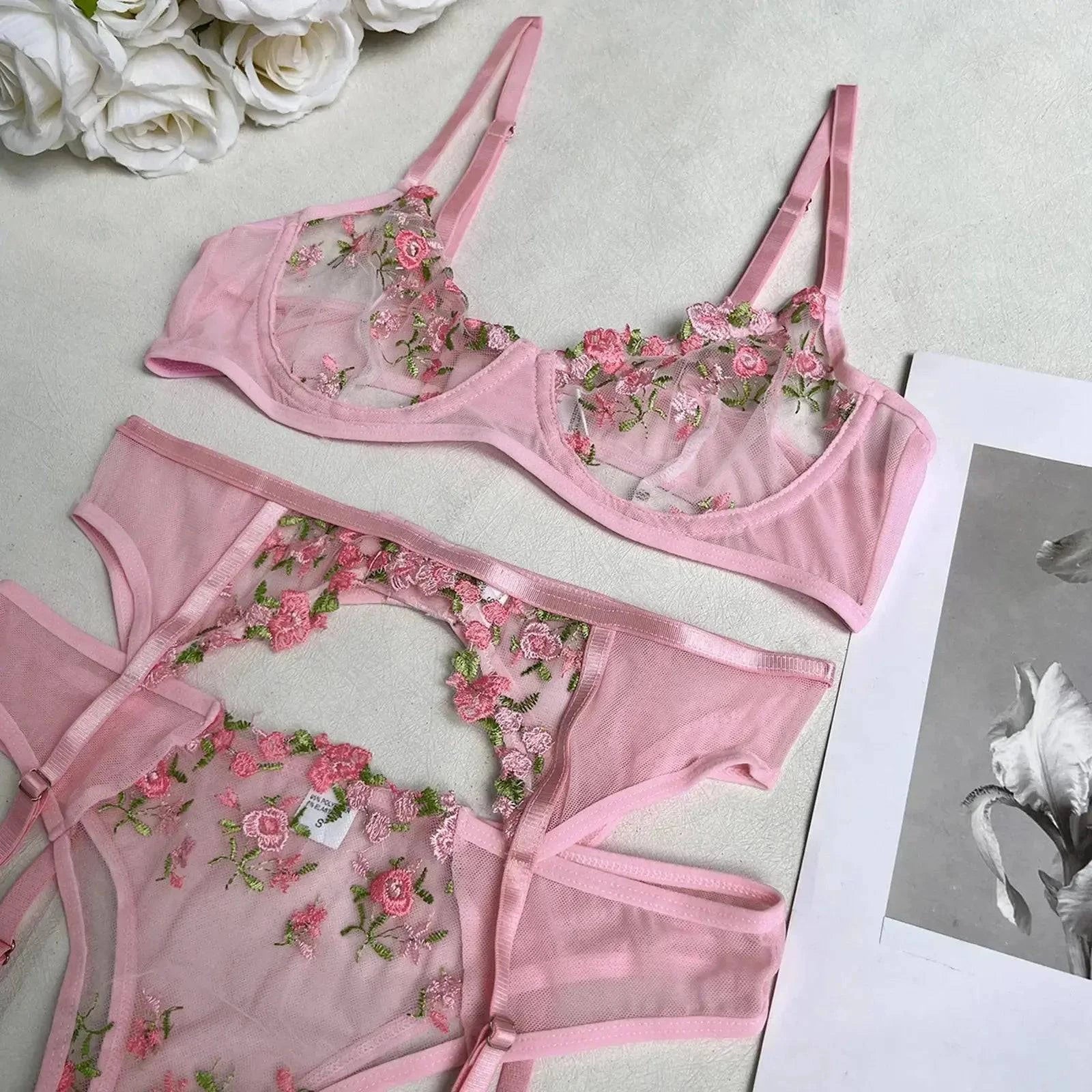 Sajiero Exquisite Flower Embroidery Bra and panty set - My Store
