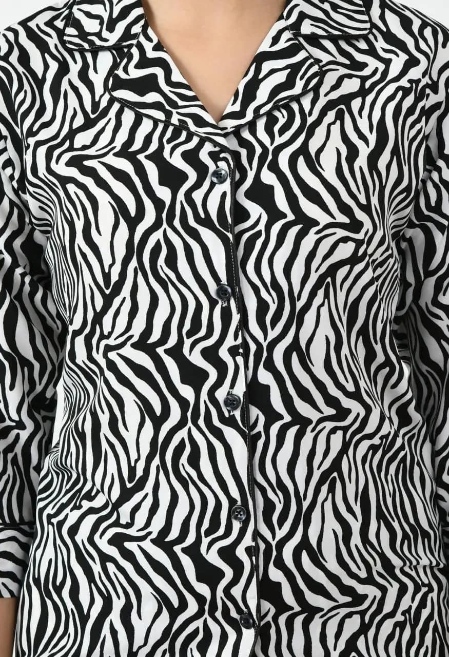 Sajiero Galaxy Printed Pajama Suit Pattern Black - My Store