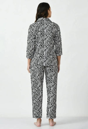 Sajiero Galaxy Printed Pajama Suit Pattern Black - My Store