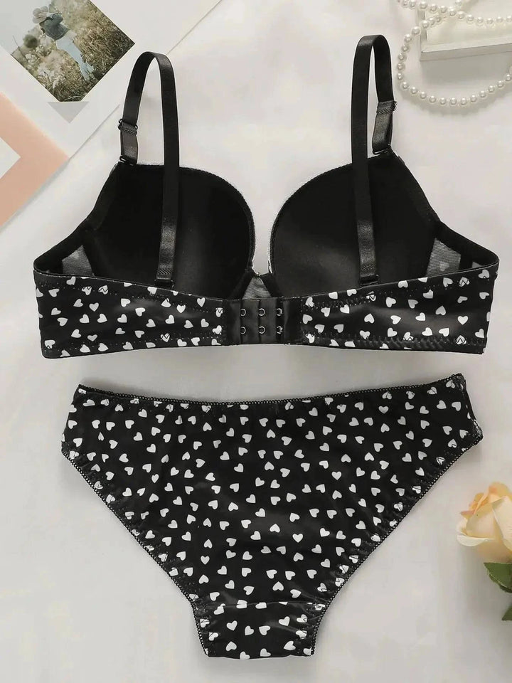Sajiero Hearts Printed Padded Bra and Panty Set - My Store