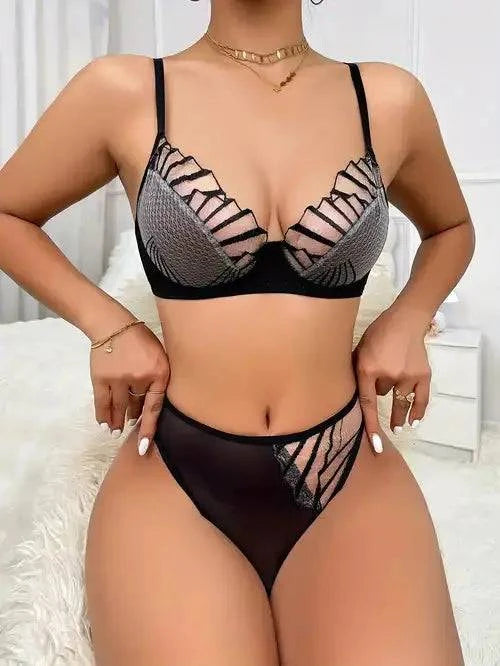 Sajiero Seashell Non Padded Bra and Panty Set - My Store