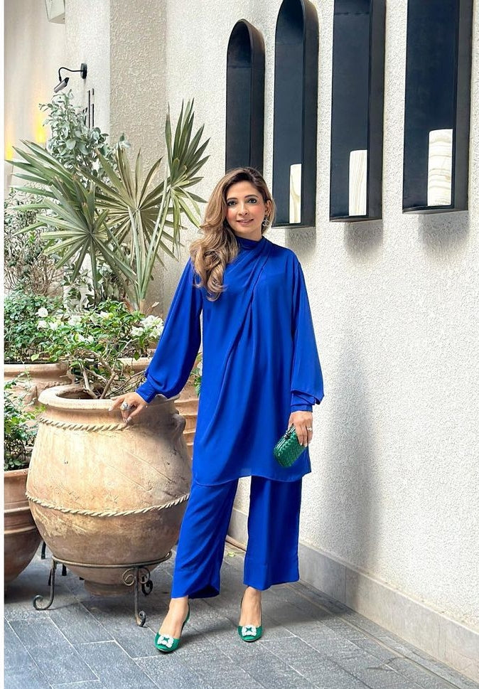 Manahils Stitched Knot Set Royal Blue