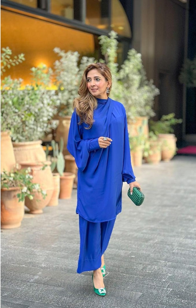 Manahils Stitched Knot Set Royal Blue