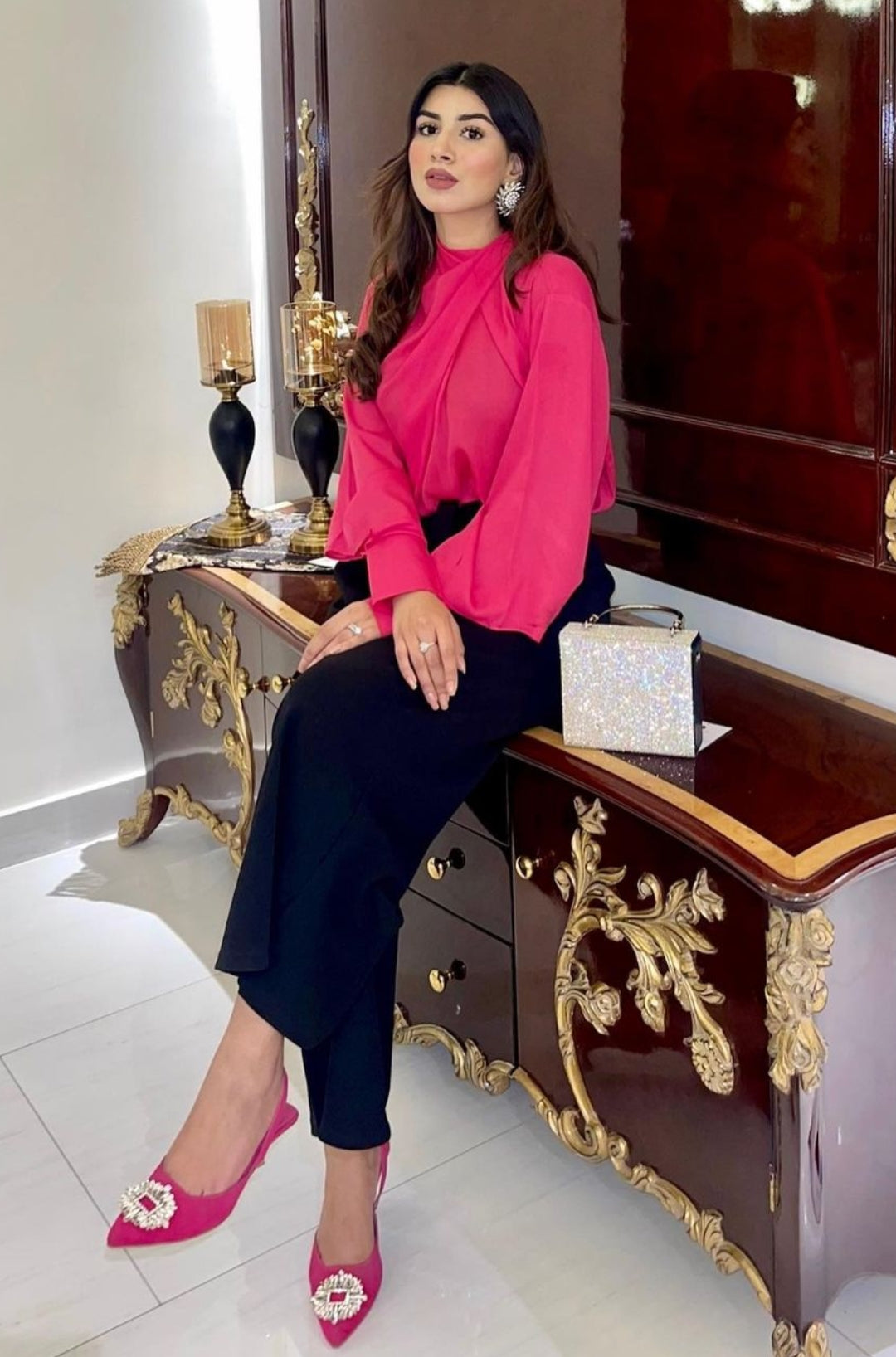 Manahils Stitched Knot Top Pink