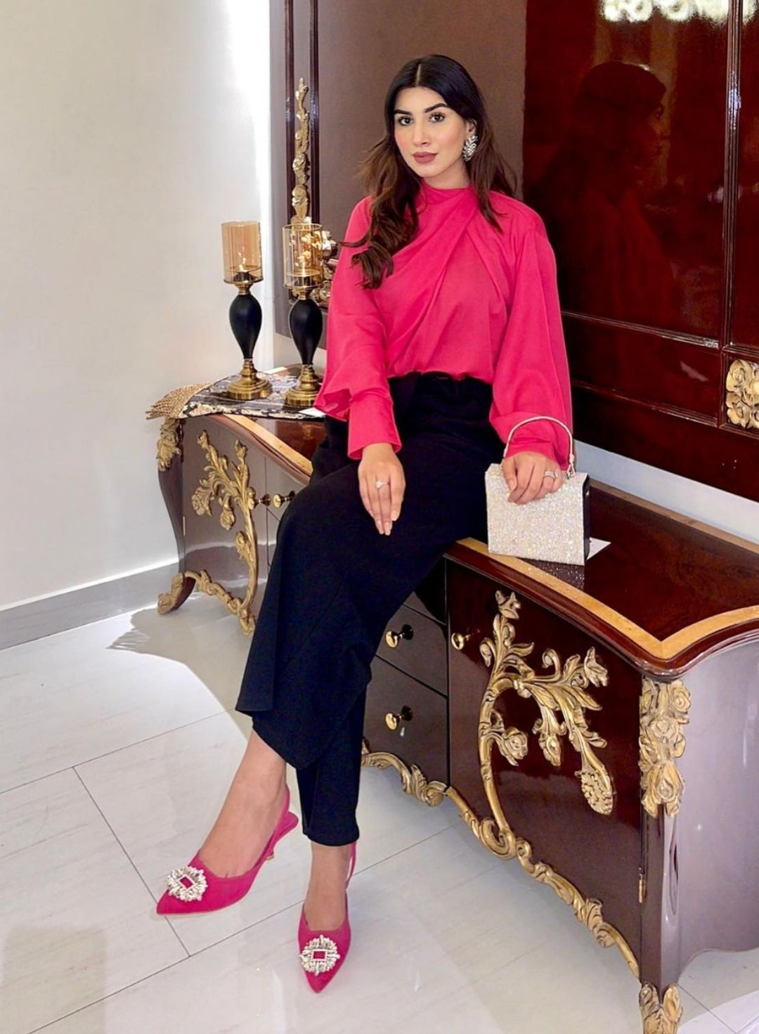 Manahils Stitched Knot Top Pink