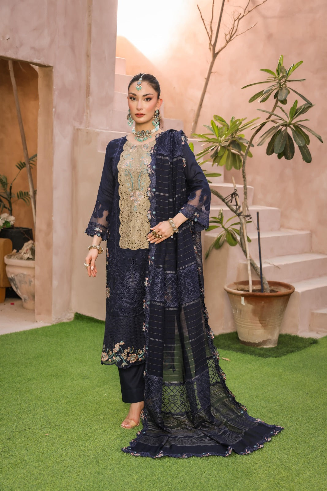Queen By Dr Haris Unstitched 3 Piece Summer Collection-Que-003