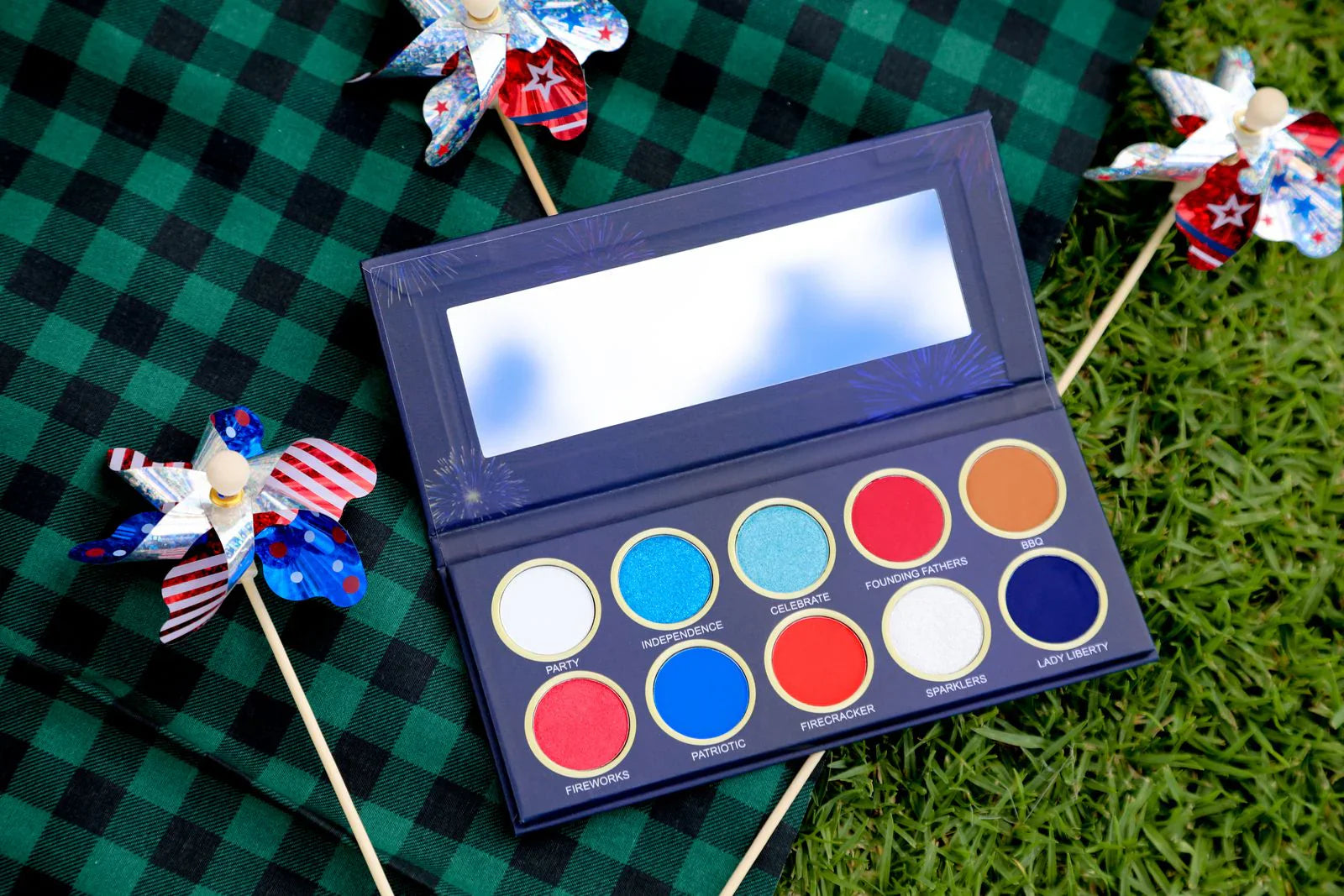 Lurella - Firecracker Eyeshadow Palette