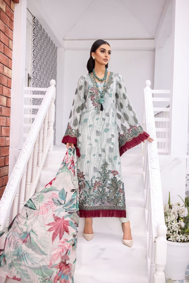 Flossie Clothing Luxury Embroidered Lawn 2022 (03 Limpet Shell)