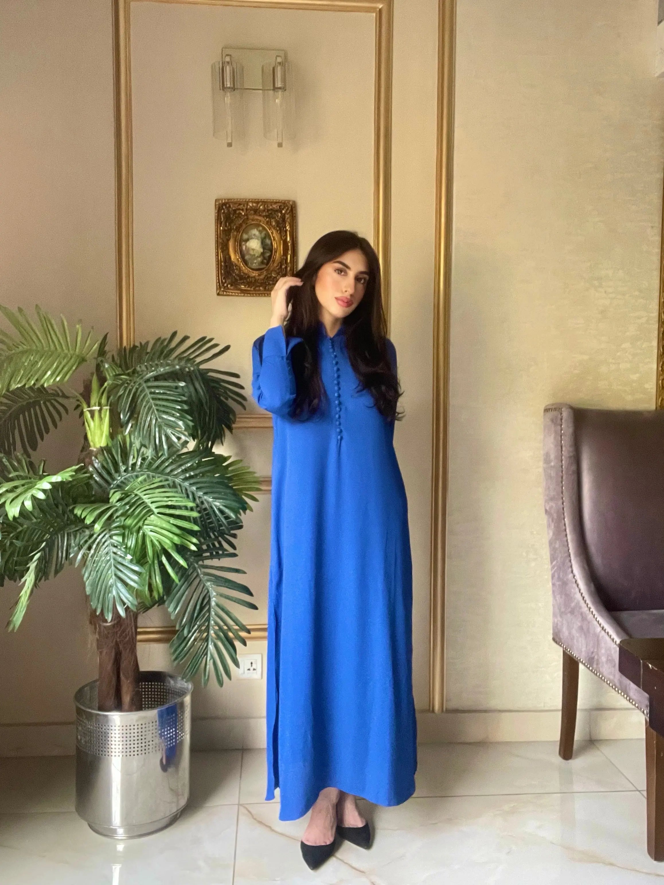 Manahils Stitched Royal Blue Button Set