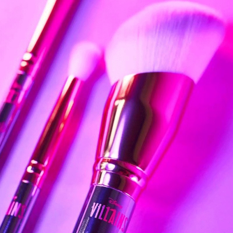 Essence Disney Villains Evil Queen Face Brush sivellin