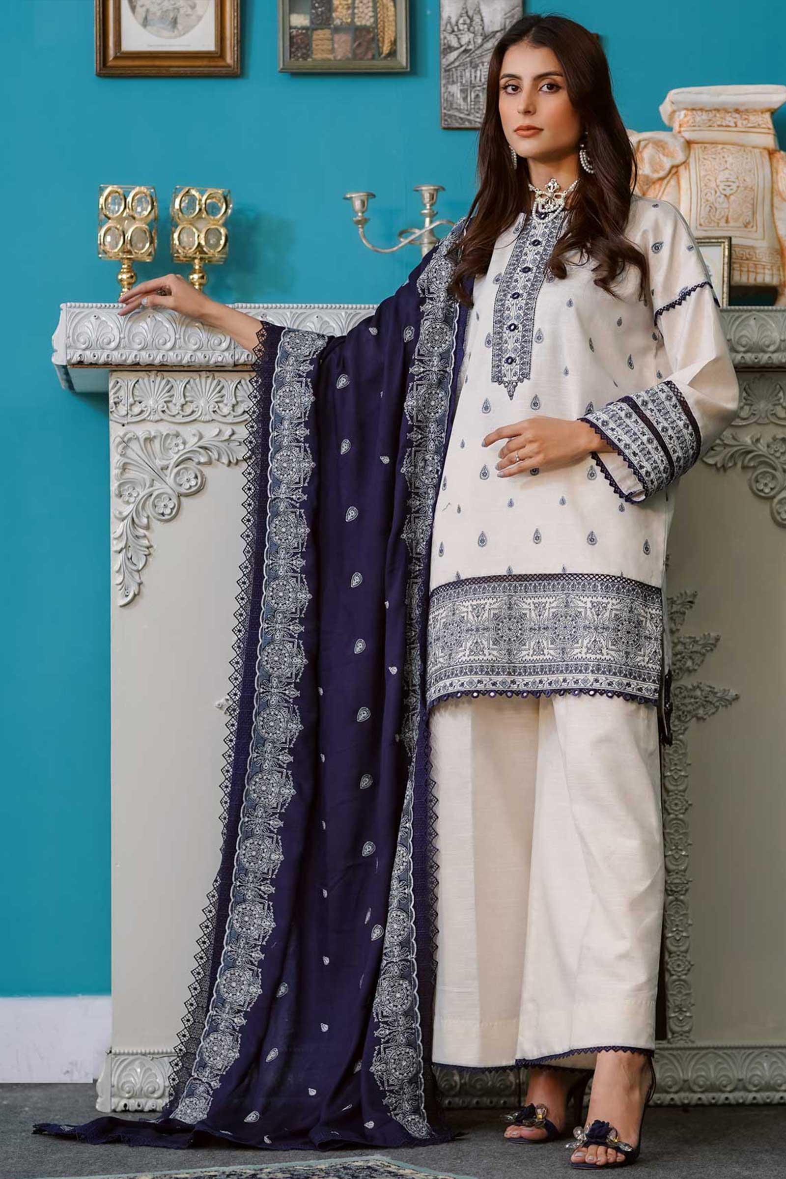Moksh By Aayra Unstitched Winter Collection'2025-Off White