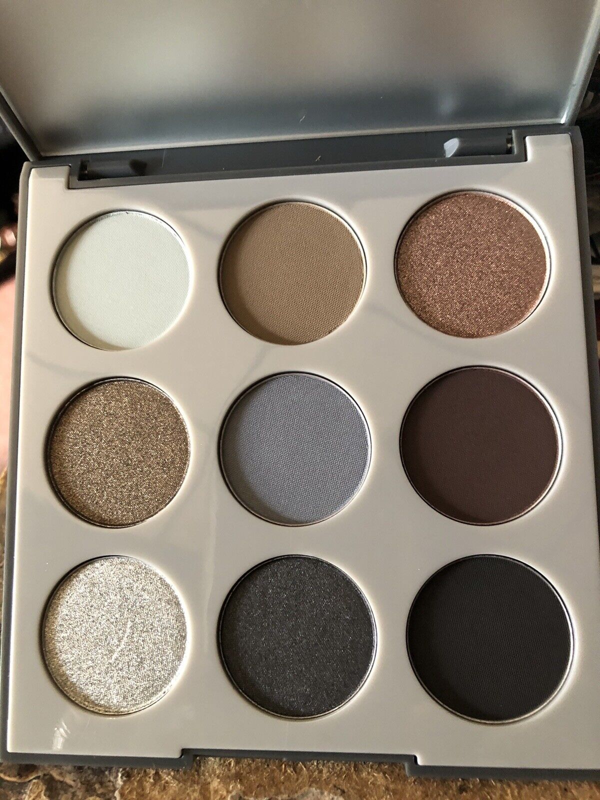 Morphe 9W Smoke & Shadow Artistry Palette
